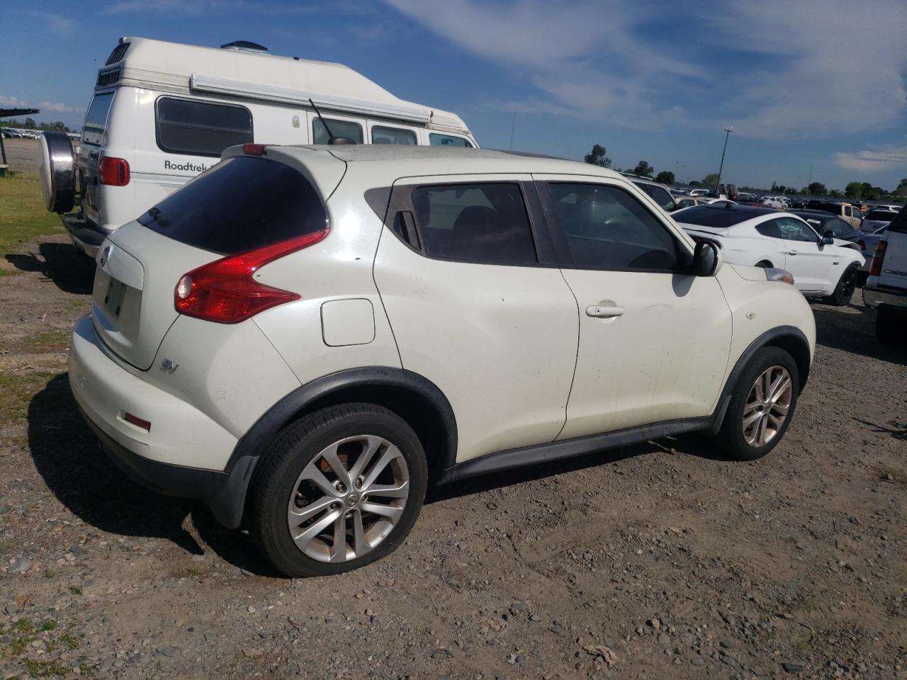 JN8AF5MRXBT007309 2011 Nissan Juke S