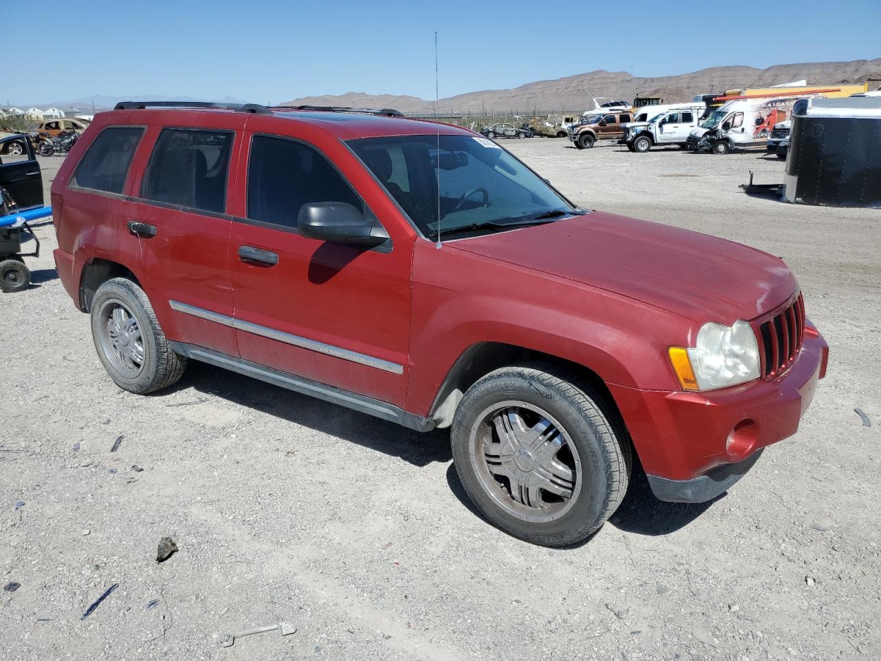 1J4GS48K05C704494 2005 Jeep Grand Cherokee Laredo