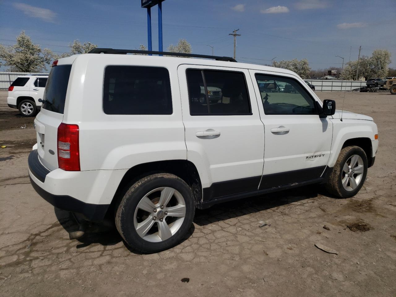 1C4NJPFA7HD115856 2017 Jeep Patriot Latitude