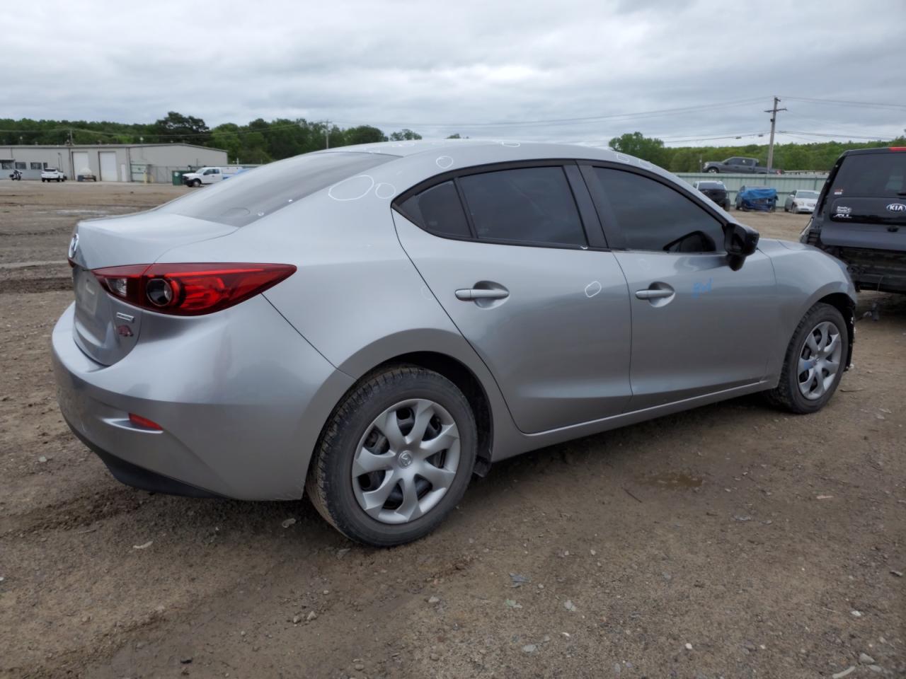 JM1BM1T72F1266716 2015 Mazda 3 Sv