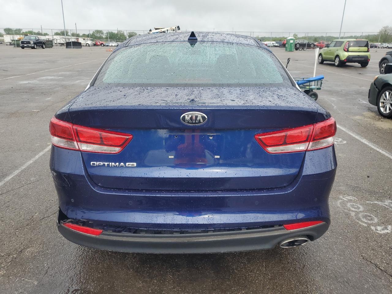 5XXGT4L3XJG219258 2018 Kia Optima Lx