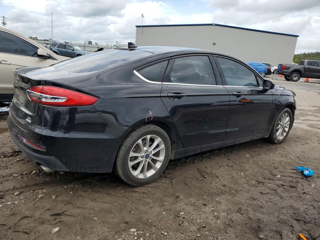 2019 Ford Fusion Se vin: 3FA6P0HD1KR267069