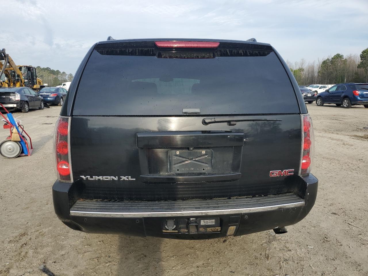 1GKFK66877J354627 2007 GMC Yukon Xl Denali