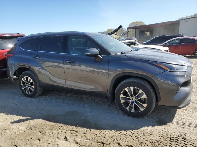 VIN 5TDHZRBH7MS541050 2021 Toyota Highlander, Xle no.4