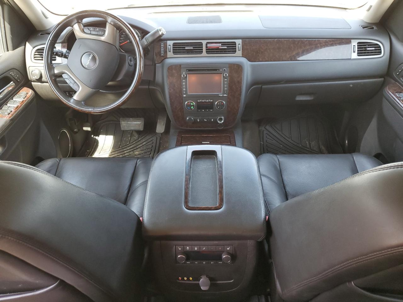 1GKS2MEF7CR135133 2012 GMC Yukon Xl Denali