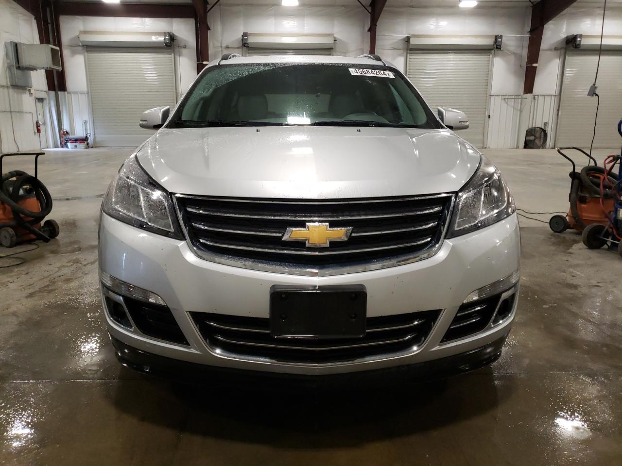 1GNKVHKD7EJ370413 2014 Chevrolet Traverse Lt