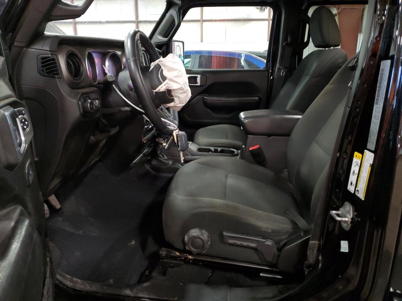 1C4HJXDG8KW589864 2019 Jeep Wrangler Unlimited Sport