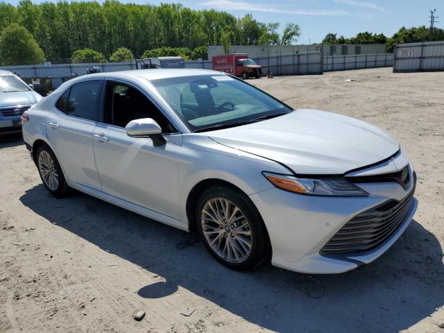 2018 Toyota Camry L VIN: 4T1B11HK7JU653125 Lot: 51812104