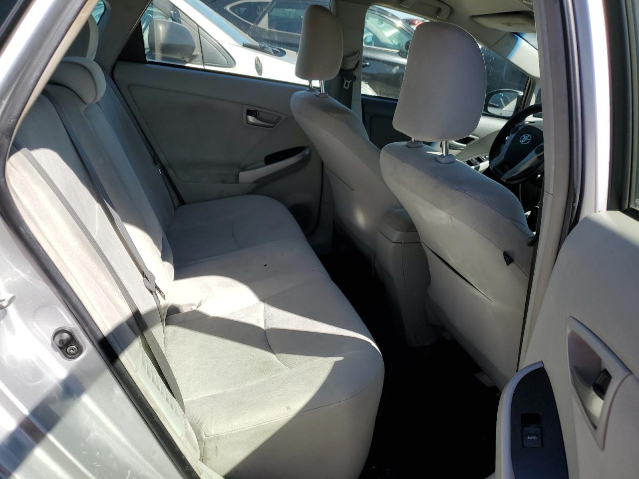 JTDKN3DU7E0364609 2014 Toyota Prius