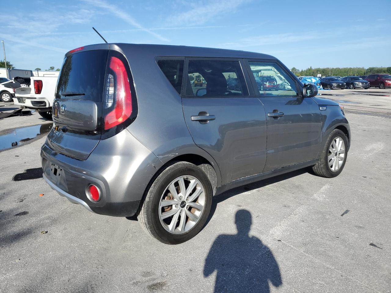 KNDJP3A59H7495300 2017 Kia Soul +