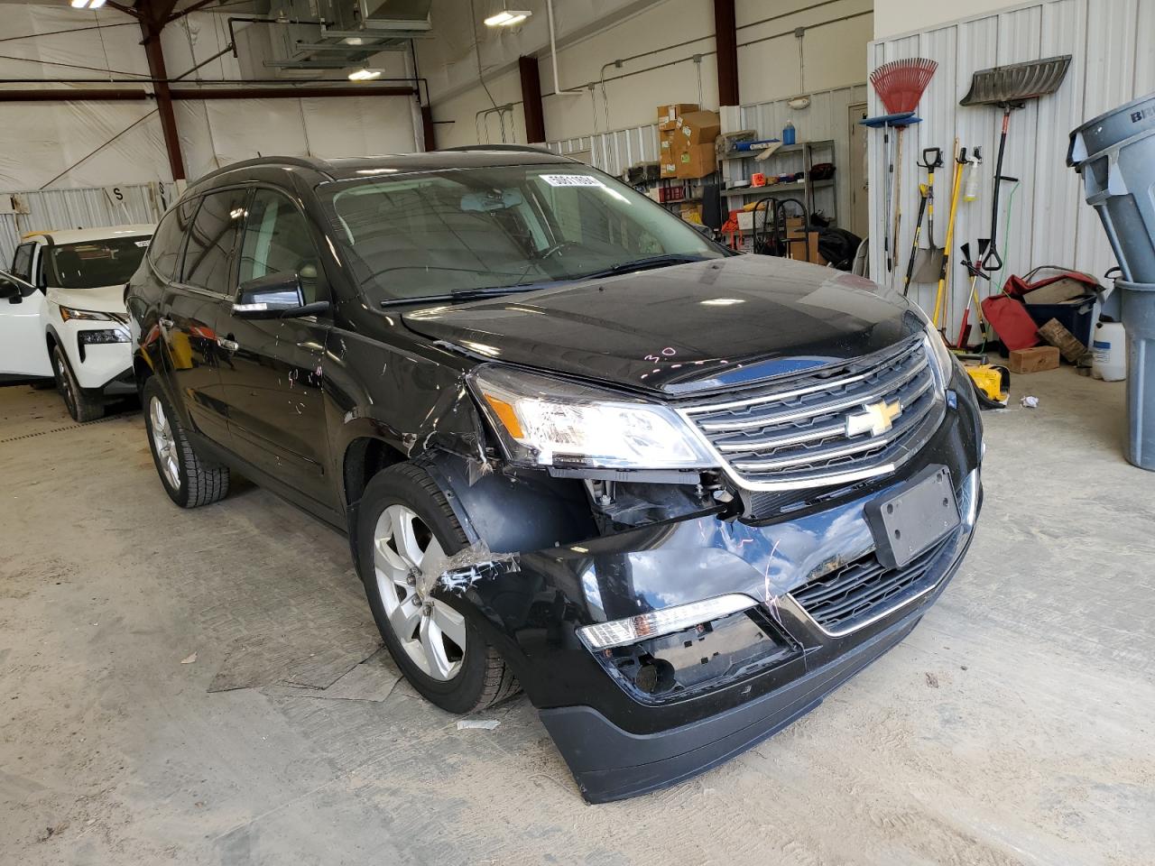 1GNKRGKD9HJ208933 2017 Chevrolet Traverse Lt