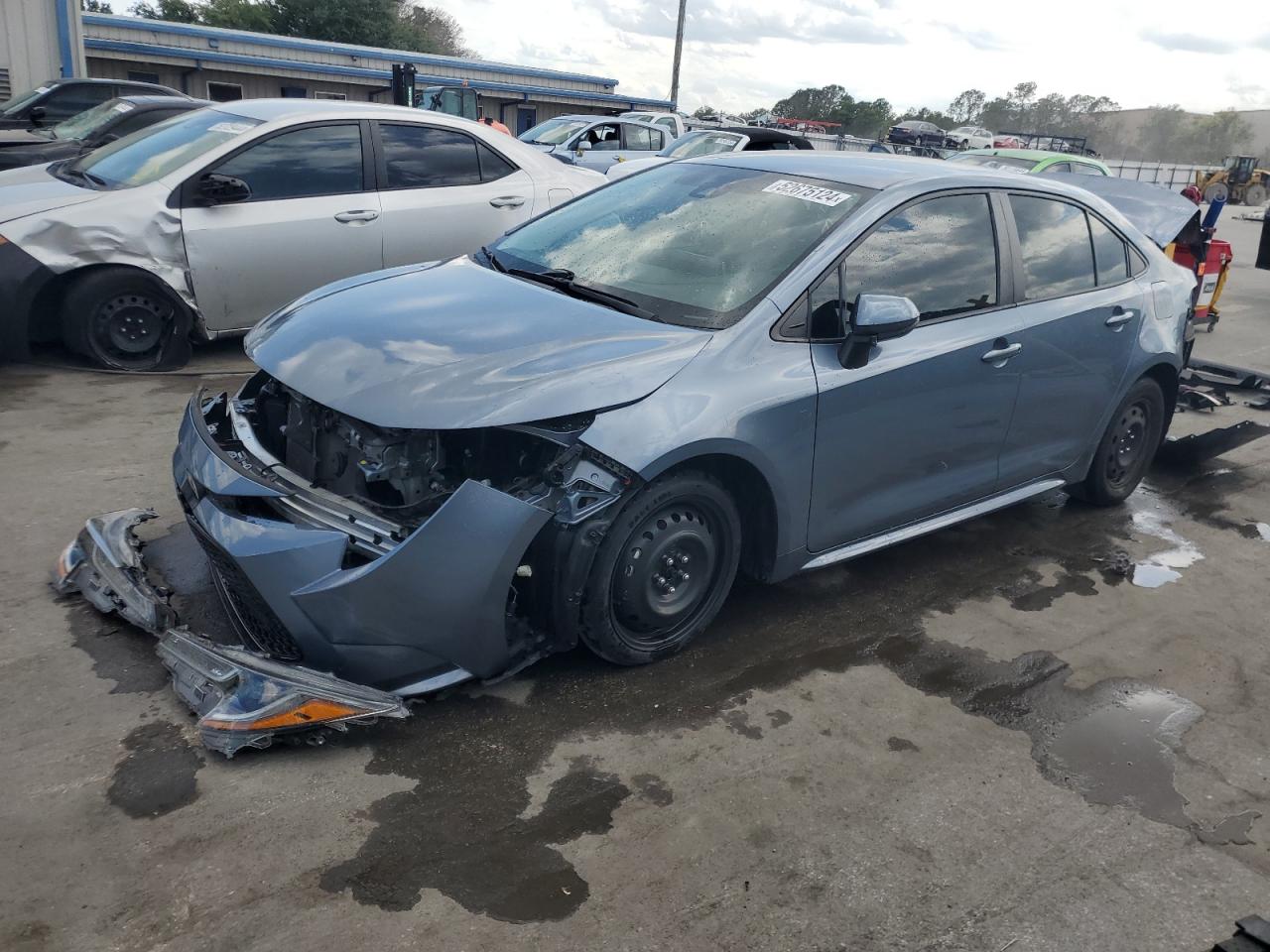 2020 Toyota Corolla Le vin: 5YFEPRAE7LP132876