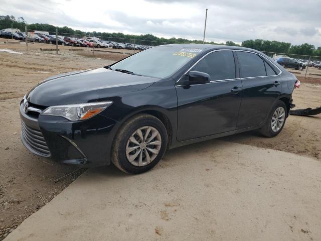 Lot #2485521985 2015 TOYOTA CAMRY LE salvage car