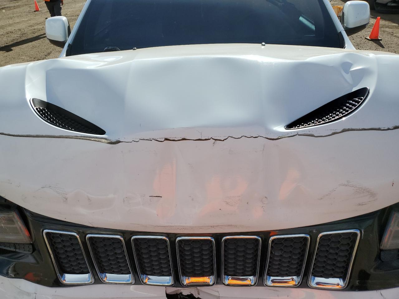 1C4RJFDJ6EC218783 2014 Jeep Grand Cherokee Srt-8