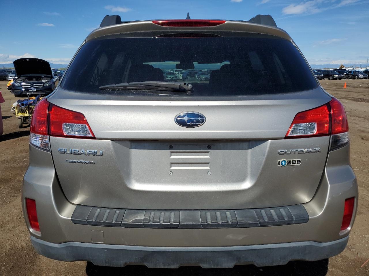 4S4BRCCC2E3251108 2014 Subaru Outback 2.5I Premium