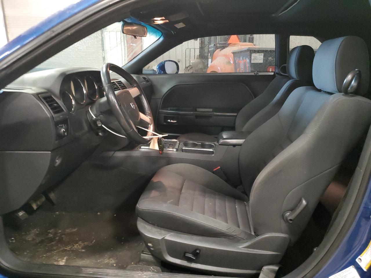 2B3CJ4DV4AH220246 2010 Dodge Challenger Se