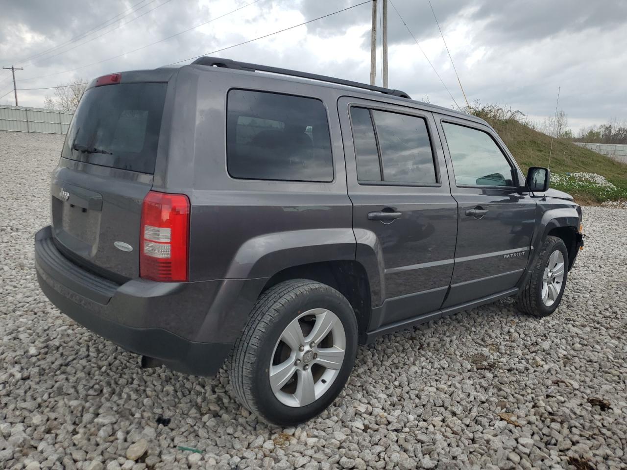 1C4NJPFB6ED912992 2014 Jeep Patriot Latitude