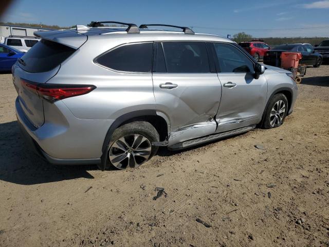 5TDGZRAH1MS085527 Toyota Highlander  3