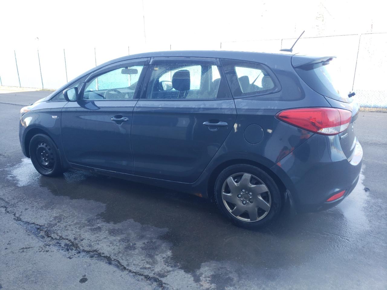 2014 Kia Rondo vin: KNAHT8A32E7038410
