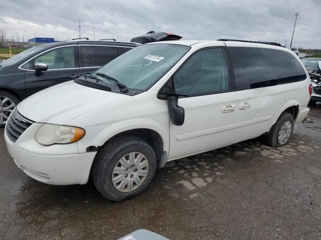 Lot #2503548879 2007 CHRYSLER TOWN & COU salvage car