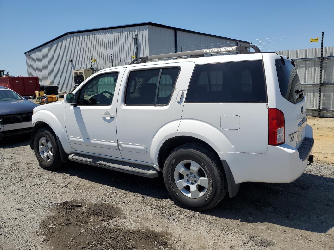 5N1AR18W06C636154 2006 Nissan Pathfinder Le