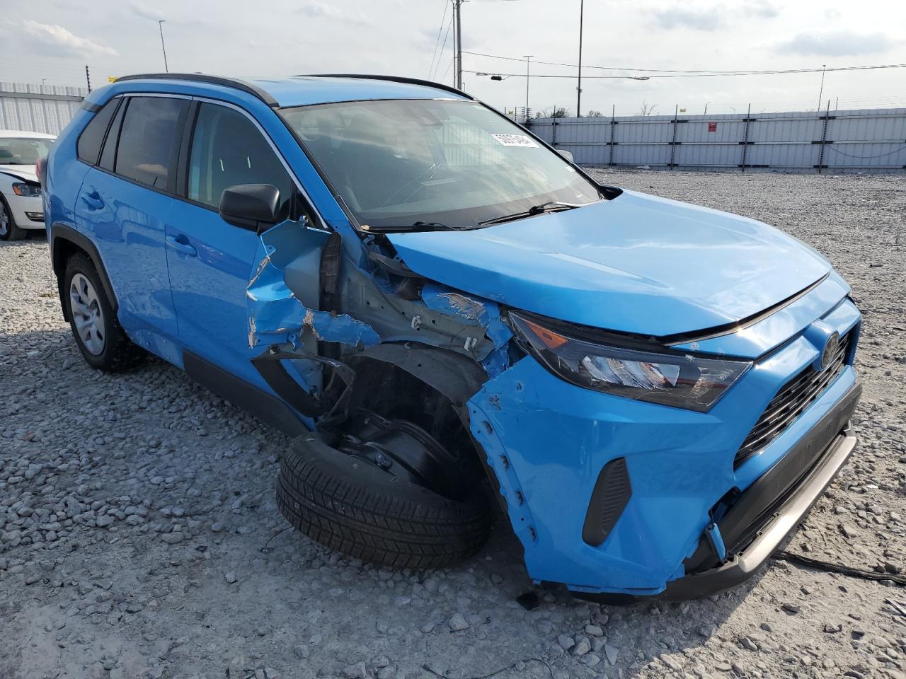 JTMF1RFV2KJ020830 2019 Toyota Rav4 Le