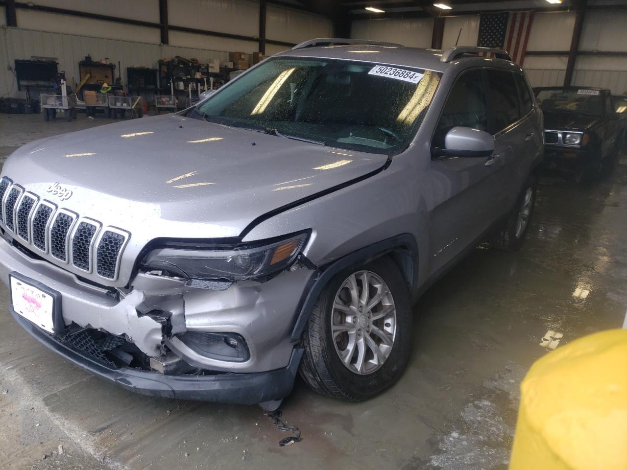 2019 Jeep Cherokee Latitude vin: 1C4PJMCX0KD229480