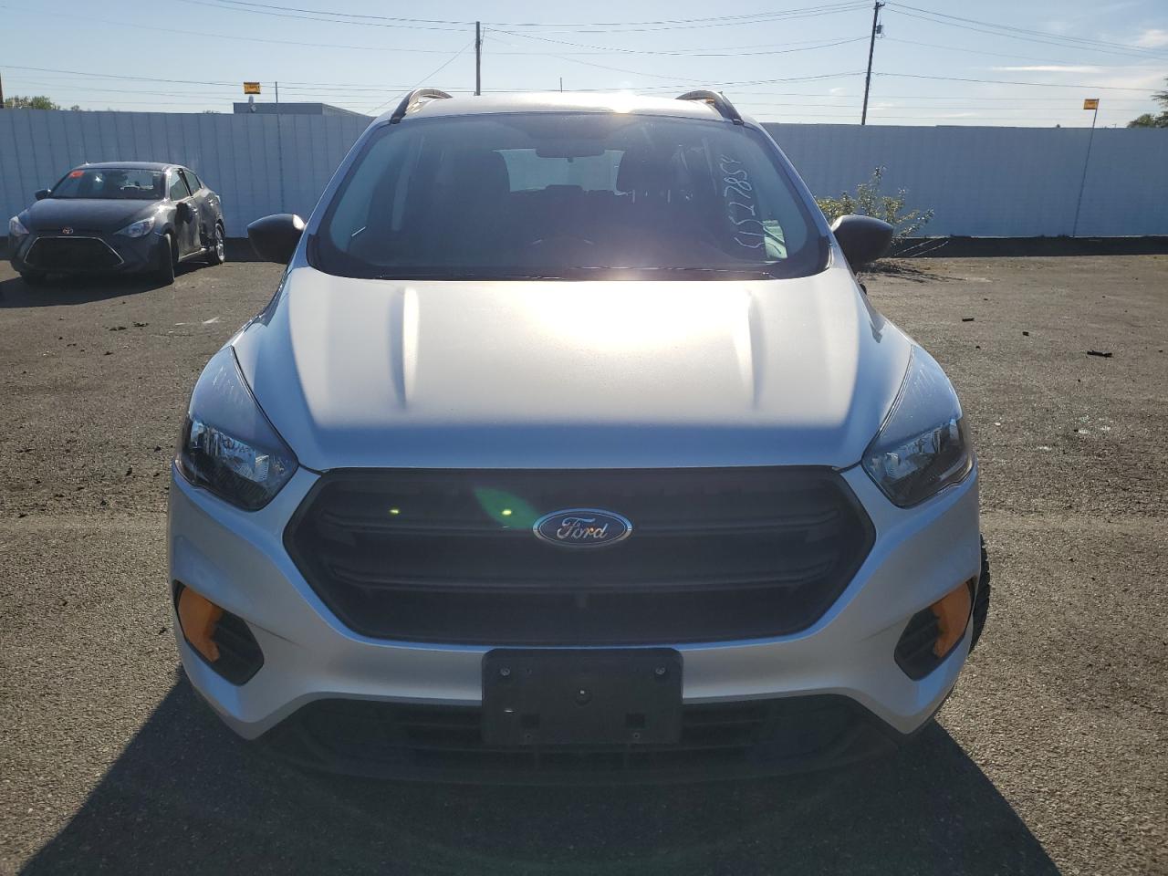 1FMCU0F79JUD40744 2018 Ford Escape S