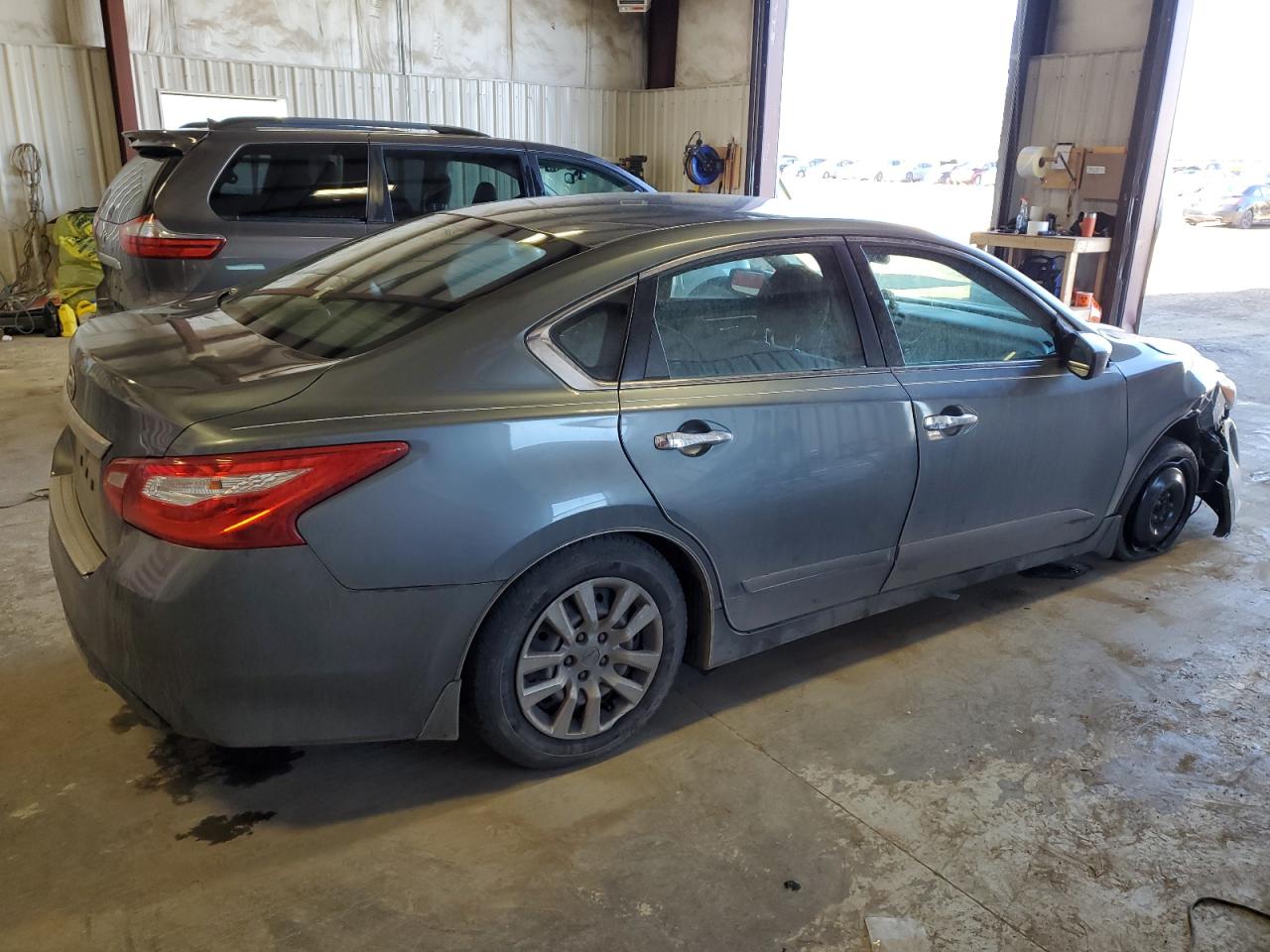 Lot #2570145263 2016 NISSAN ALTIMA 2.5