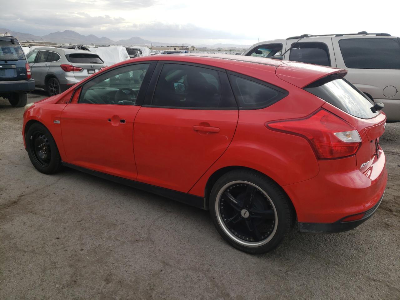 1FADP3K2XDL353000 2013 Ford Focus Se