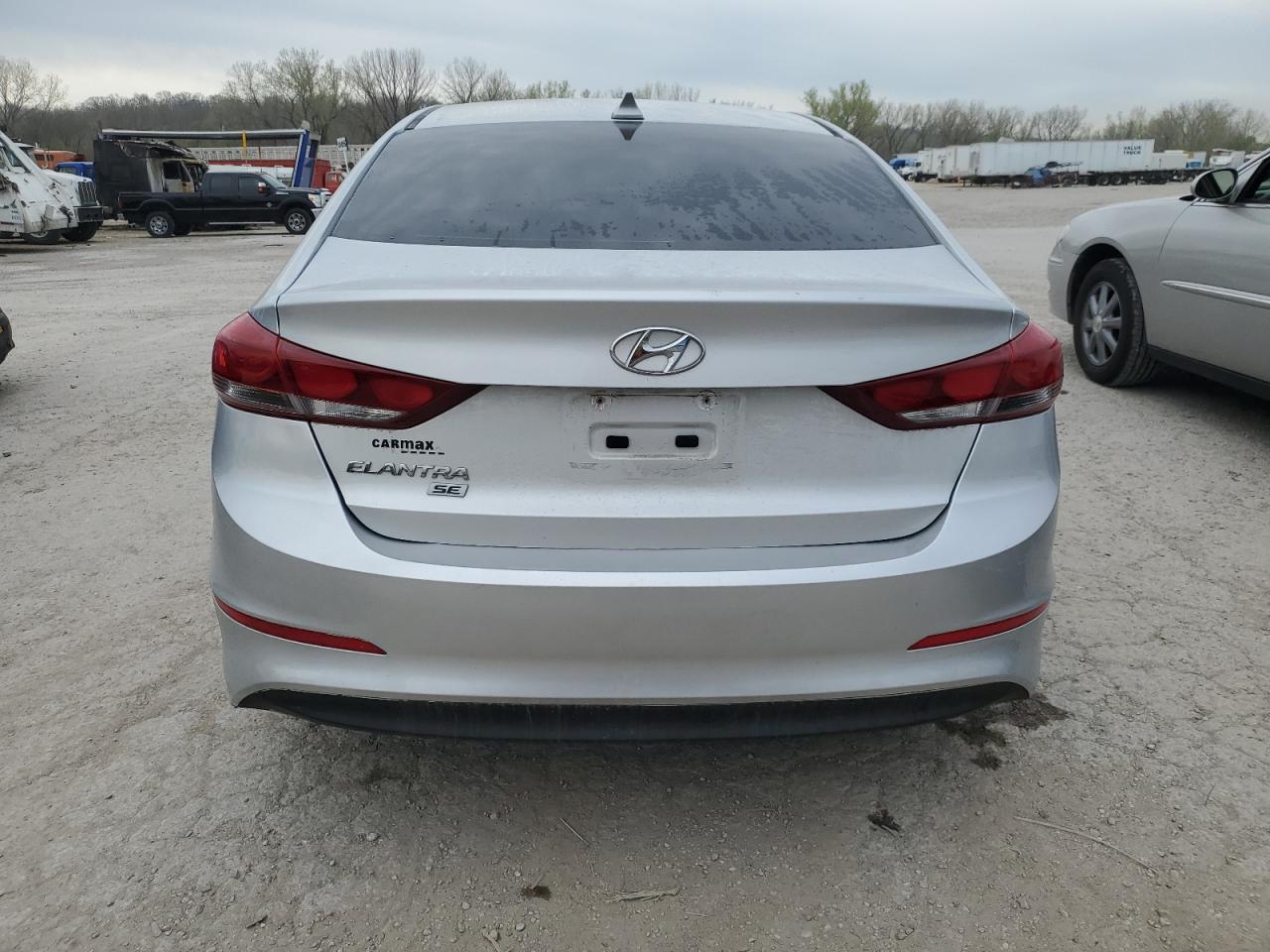 2017 Hyundai Elantra Se vin: 5NPD74LF4HH127191