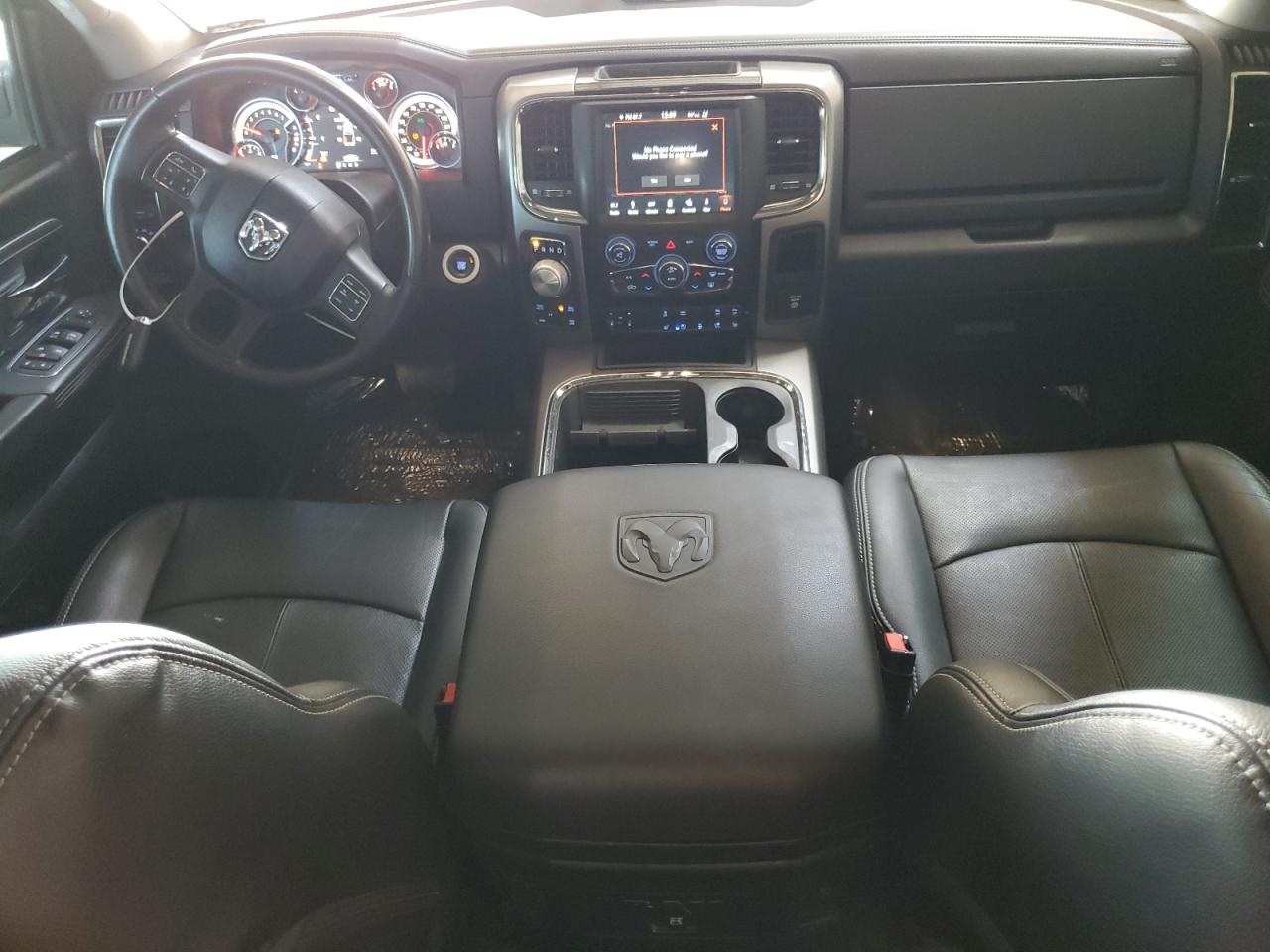 1C6RR7MTXJS154545 2018 Ram 1500 Sport