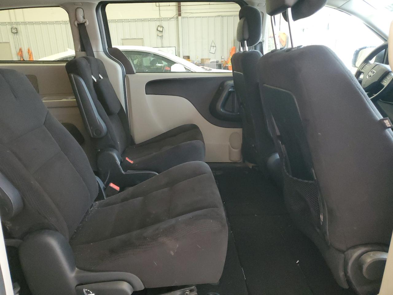 2C4RDGCGXER209532 2014 Dodge Grand Caravan Sxt