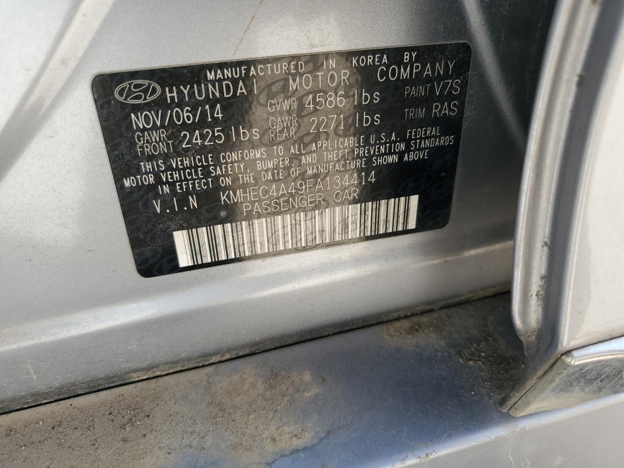 2015 Hyundai Sonata Hybrid vin: KMHEC4A49FA134414