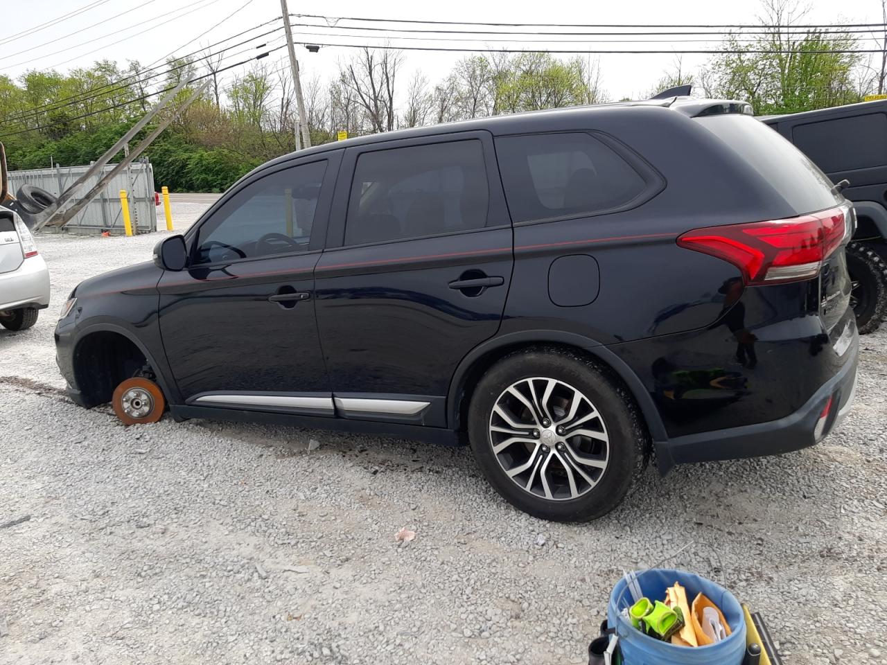 JA4AD3A33JZ014436 2018 Mitsubishi Outlander Se