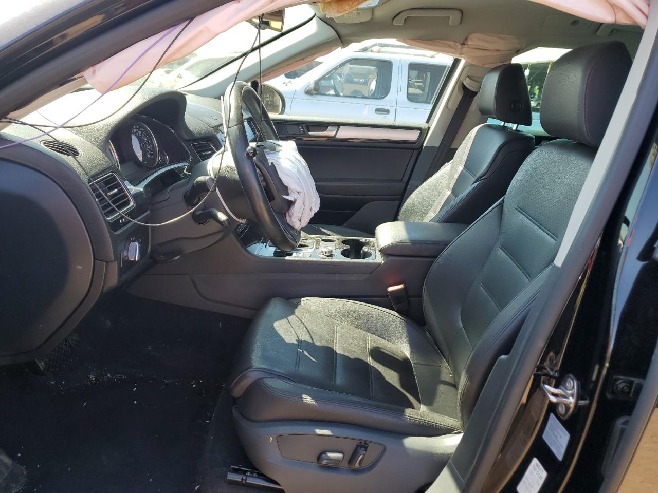 WVGEF9BP4ED004289 2014 Volkswagen Touareg V6