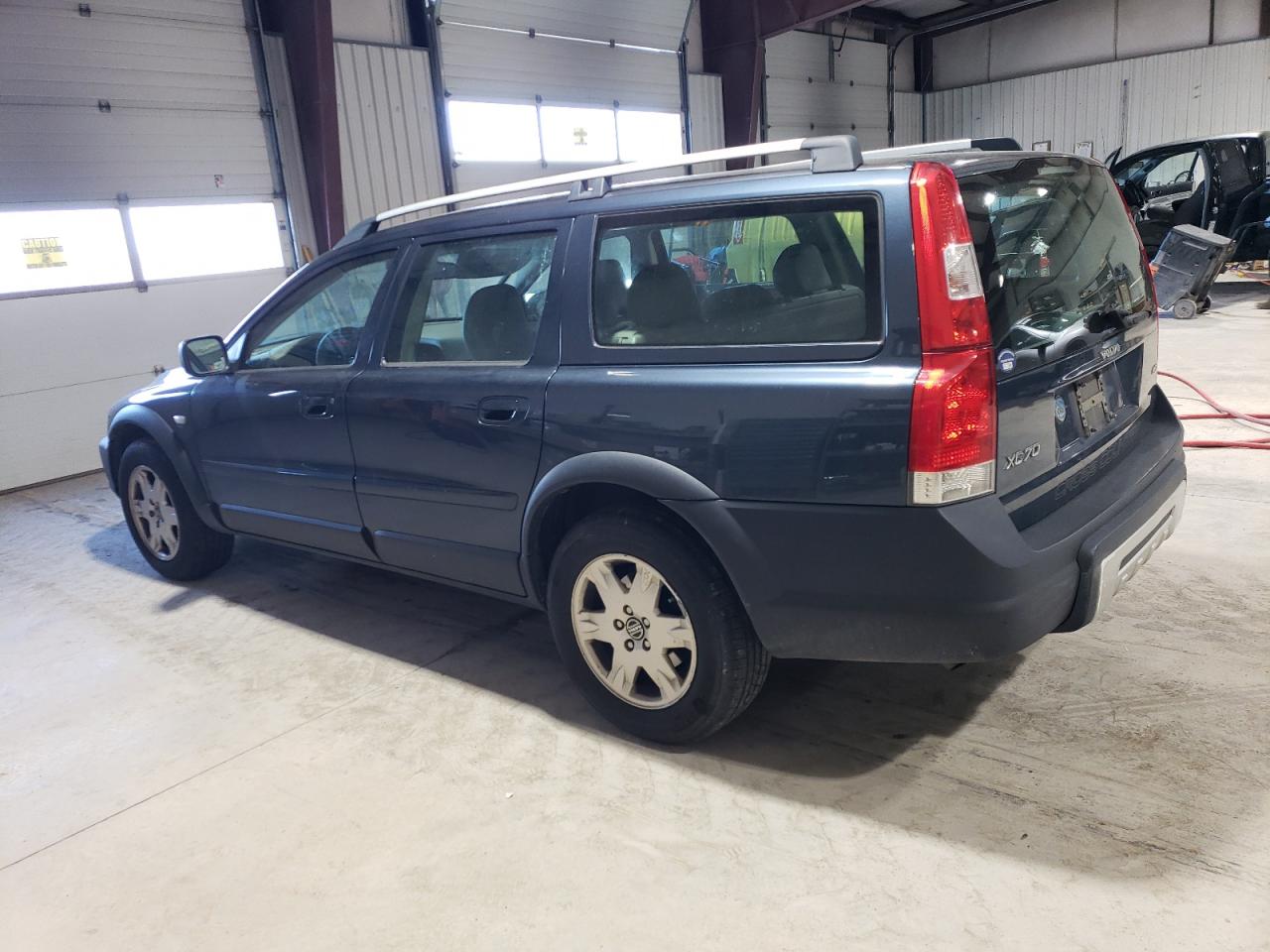 YV1SZ592151189608 2005 Volvo Xc70