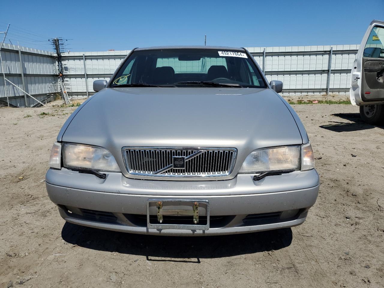 YV1LS5374W2520237 1998 Volvo S70 T5 Turbo