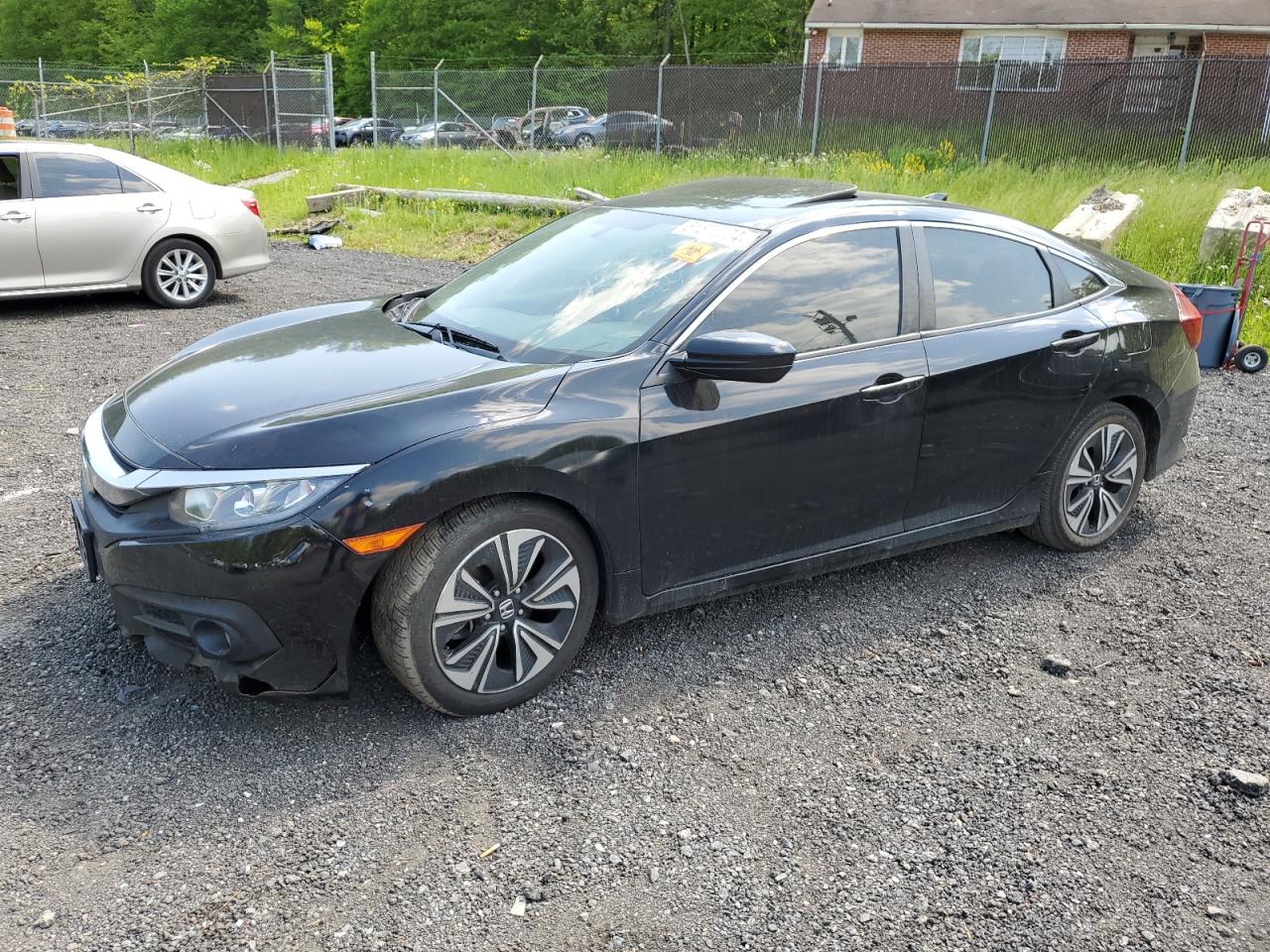 2018 Honda Civic Ex vin: JHMFC1F33JX012790