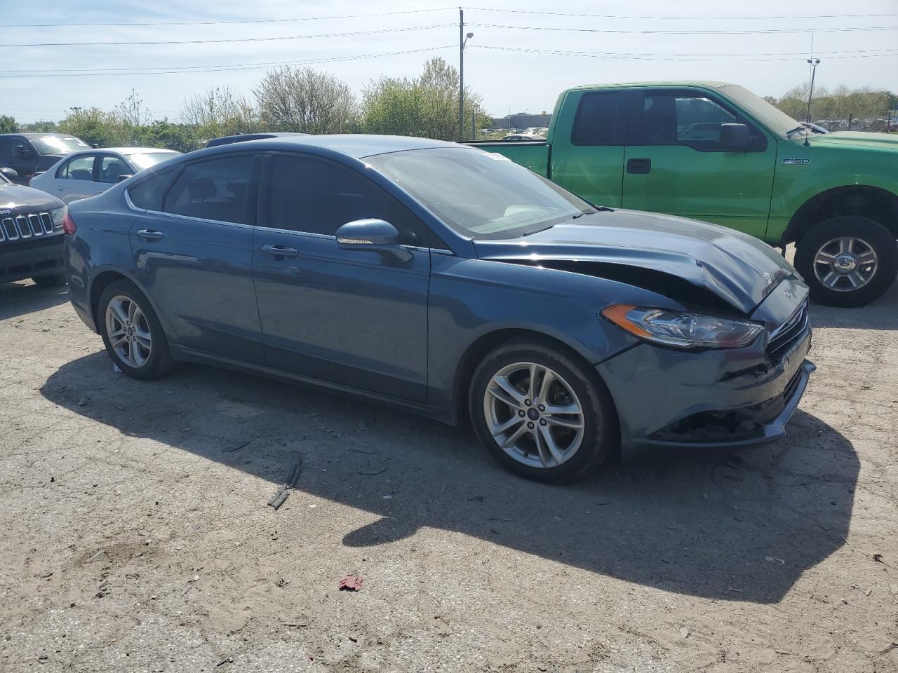 3FA6P0H73JR125718 2018 Ford Fusion Se