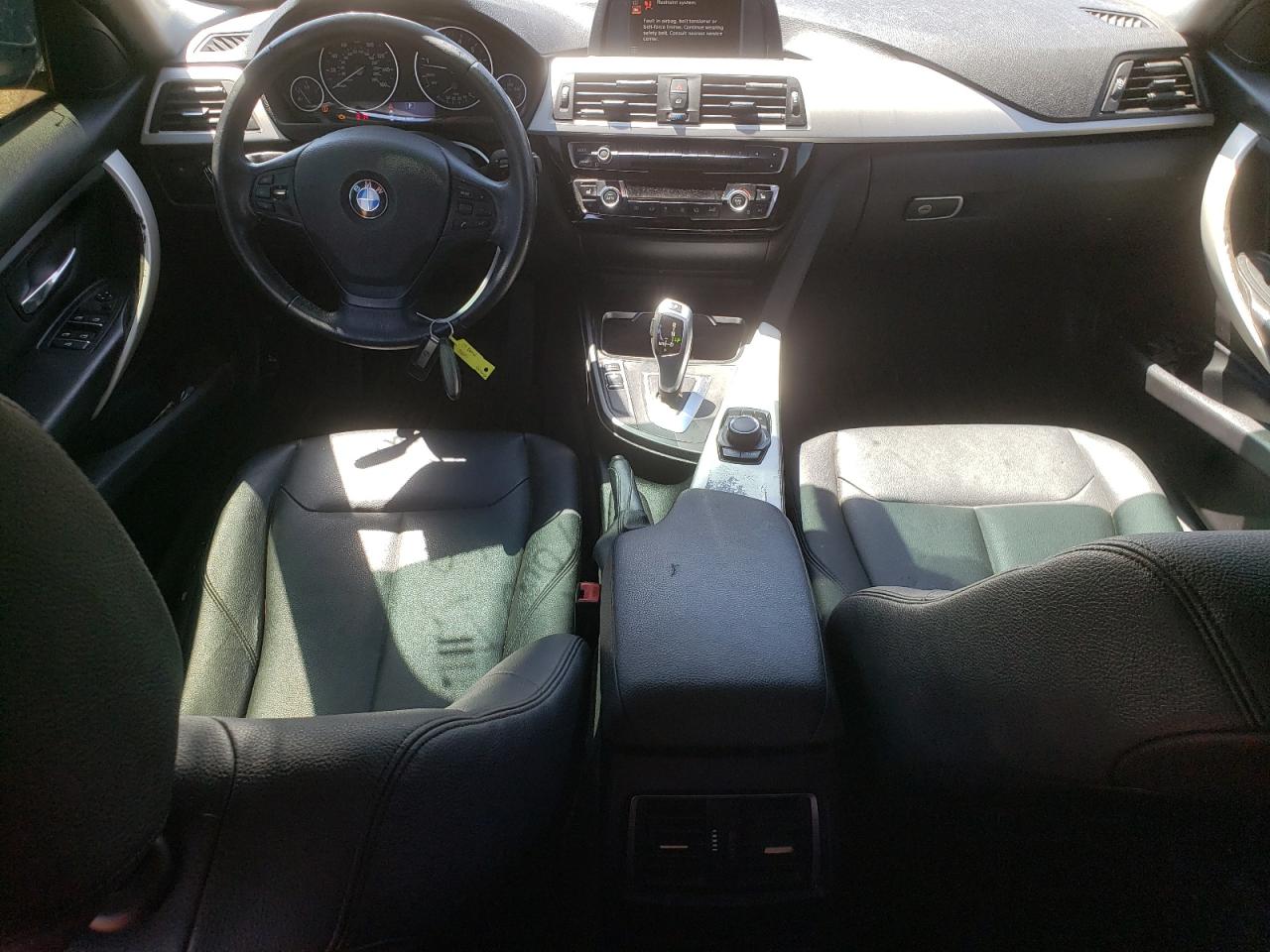 WBA8A9C57HK619686 2017 BMW 320 I