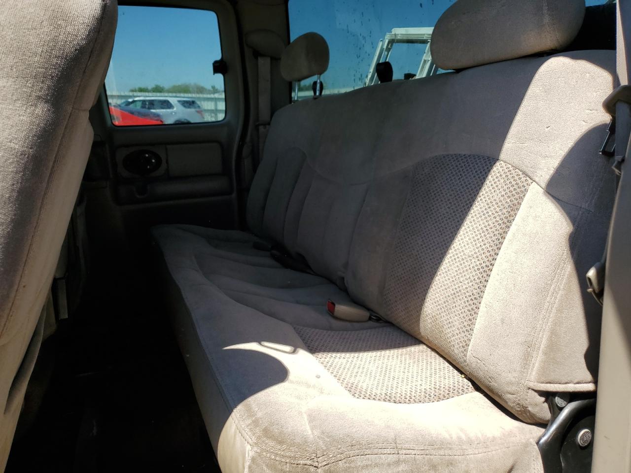 2GCEC19TX11109992 2001 Chevrolet Silverado C1500