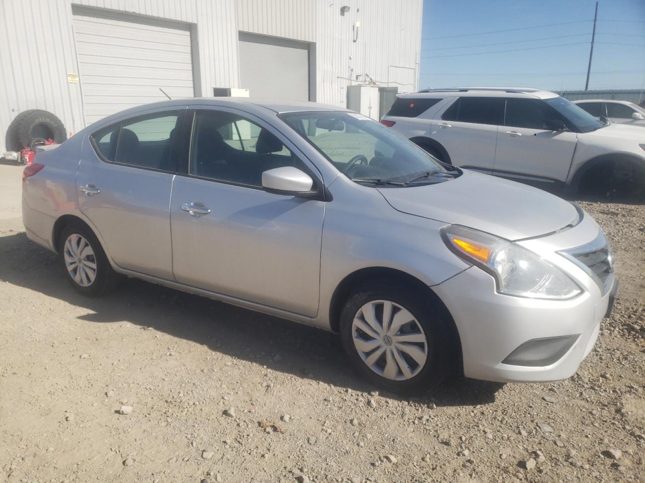 VIN: 3N1CN7AP4GL808791 2016 NISSAN VERSA
