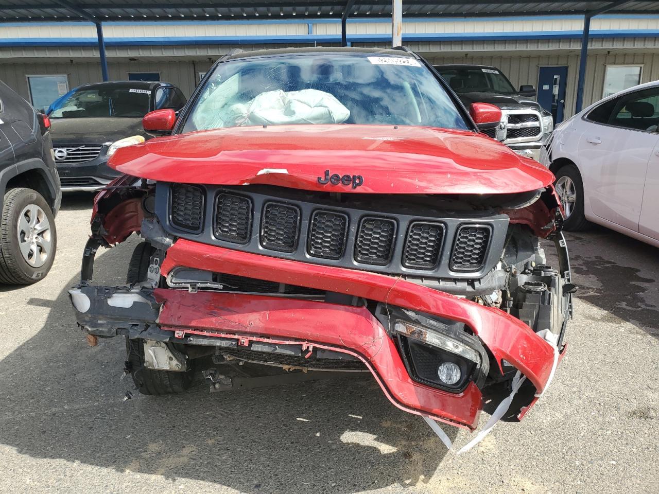 3C4NJCBB5KT636941 2019 Jeep Compass Latitude