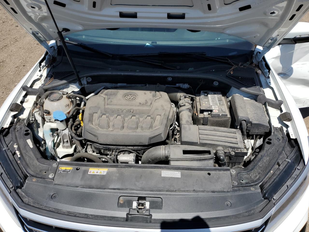 1VWAA7A36JC047937 2018 Volkswagen Passat S