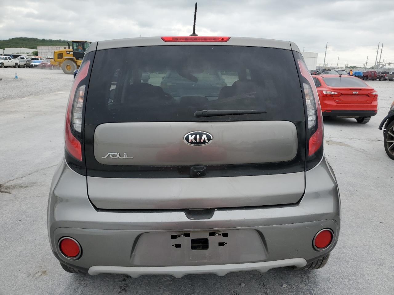 KNDJP3A58K7698914 2019 Kia Soul +