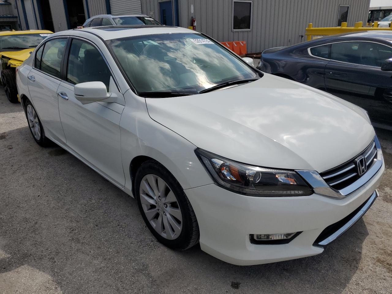 2015 Honda Accord Exl vin: 1HGCR2F84FA052442