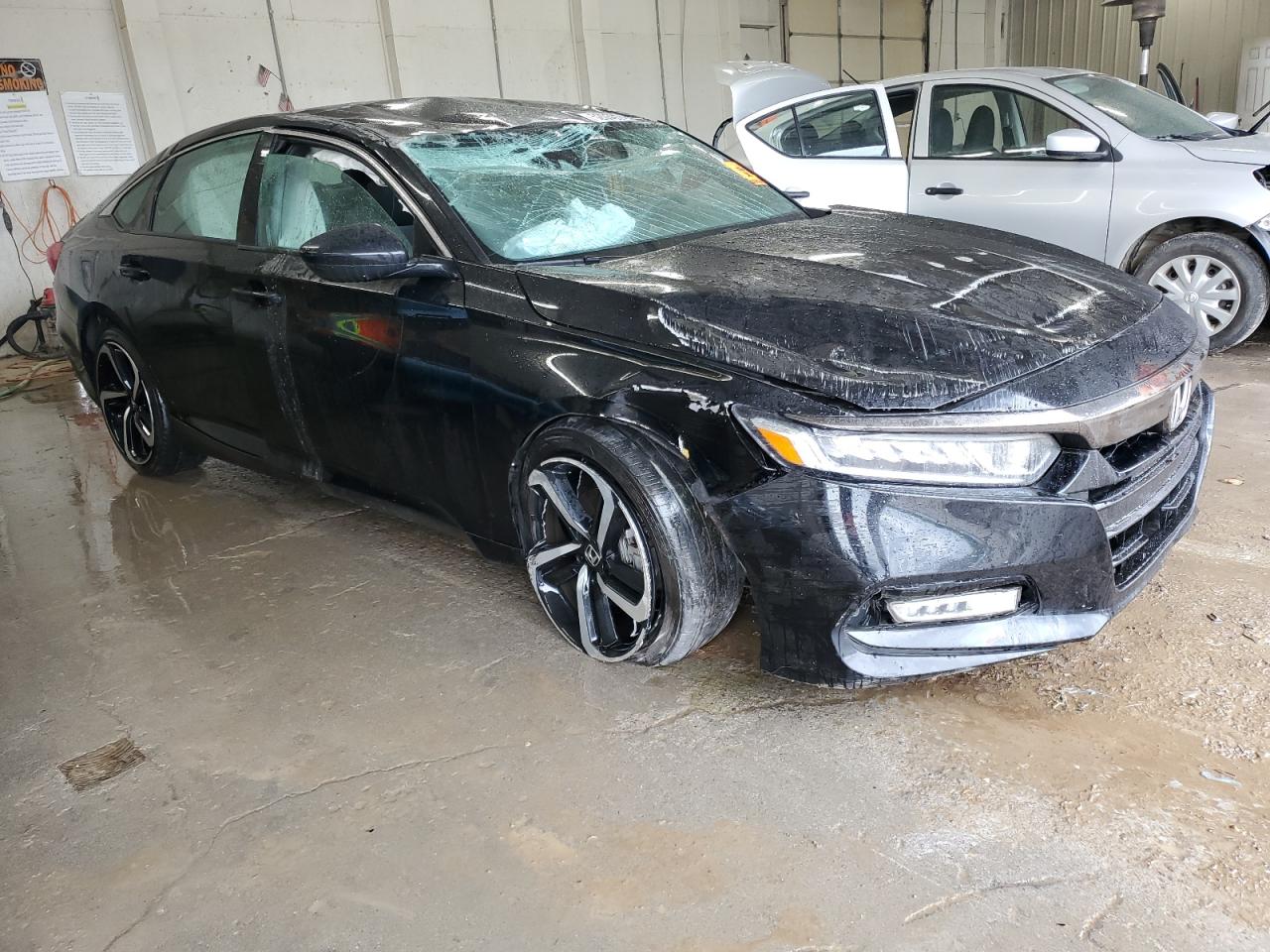 1HGCV1F30JA188862 2018 Honda Accord Sport