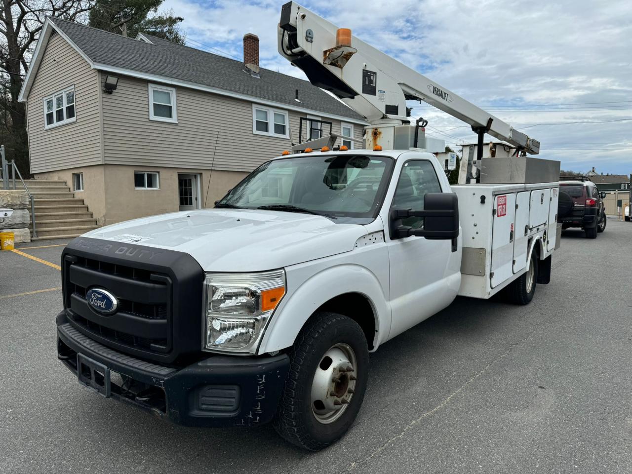 2012 Ford F350 Super Duty vin: 1FDRF3G62CEA12381