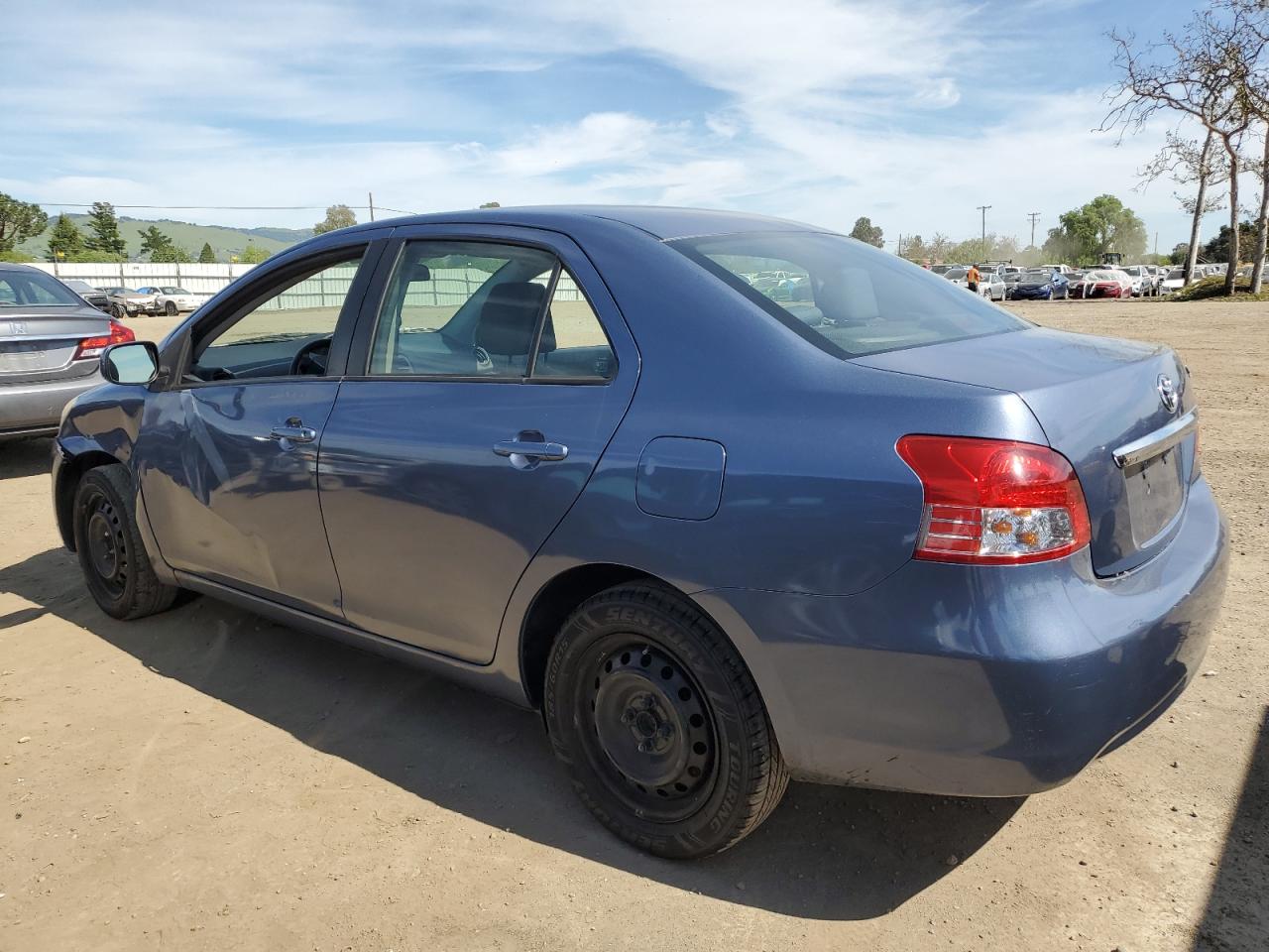 JTDBT4K35C1420298 2012 Toyota Yaris